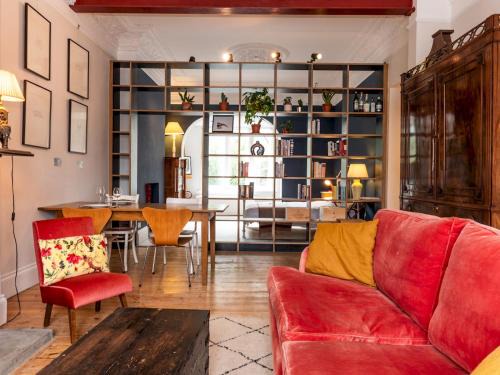 Pass the Keys Spacious Designer Flat in Ladbroke Grove