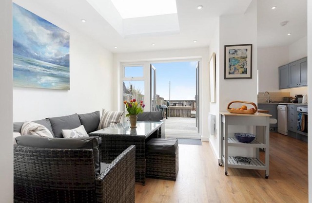 Pass the Keys The Green Dolphin The Green Dolphin 4 Bed Victorian Beach House