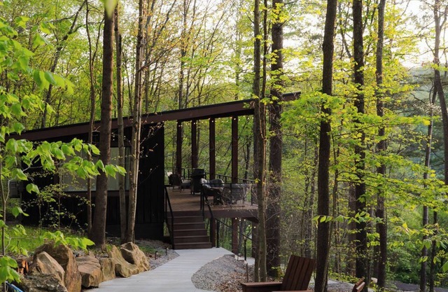 Passion @ The Patch, Lux Couples Getaway w/View, massage chairs, movie theater