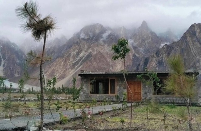 Passu Serene Hotel