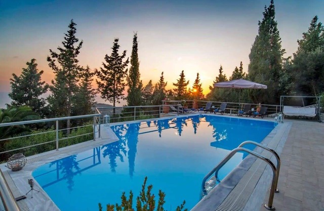 Paxoi Serene Oasis - Mylos Mediterranean Charm