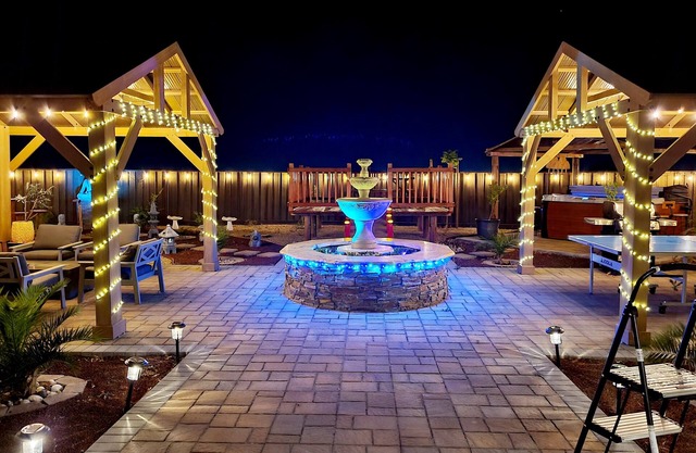 Peaceful 4BR-3BA Villa w/Club-House+Pool Spa Deck Garden