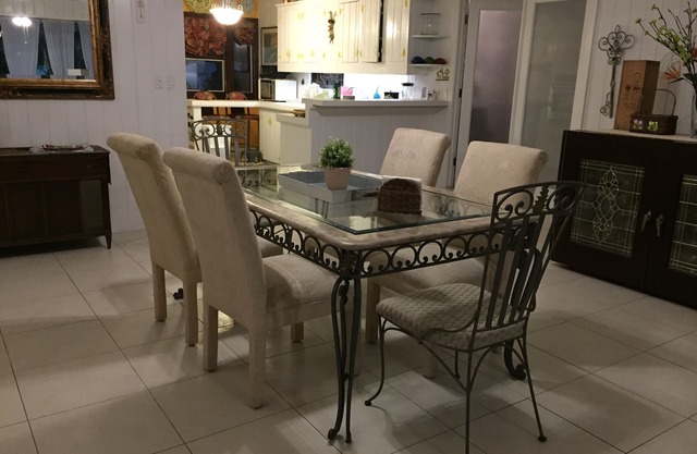 Peaceful And Private Unit, With Cover Parking