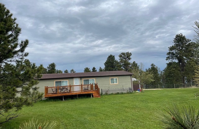 Peaceful and private with quick access to all the Black Hills has to offer!