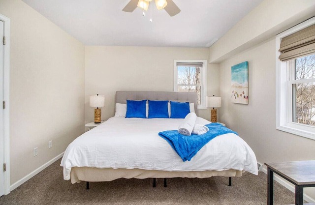 Peaceful Gull Lake Suite