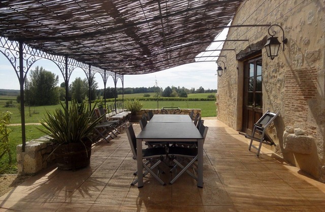 Peaceful holiday in the heart of a vineyard!