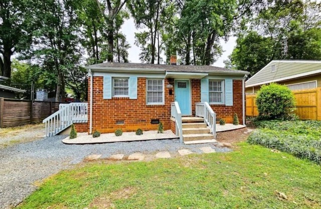 Peaceful Home in Chantilly