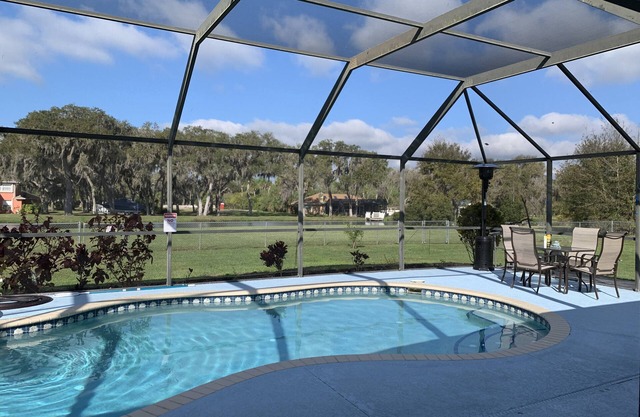 Peaceful Palmetto Paradise