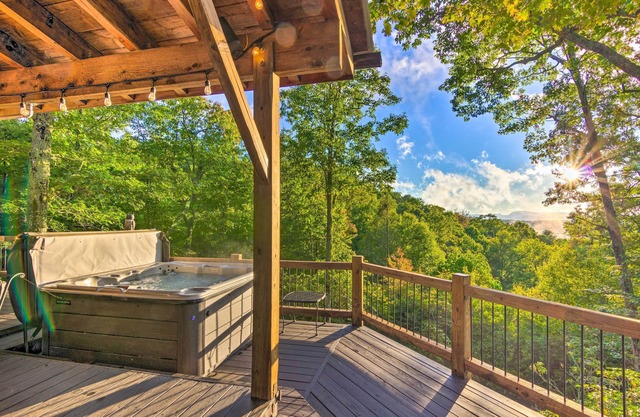 Peaceful ‘Stony Point’ Getaway w/Hot Tub & Views!