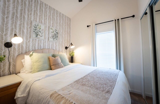 Peaceful tiny home with two queens and a loft