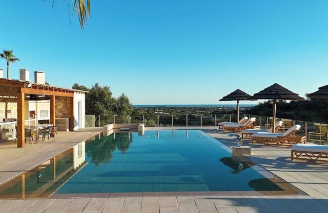 Peaceful Villa with Private Pool – Moncarapacho, Algarve