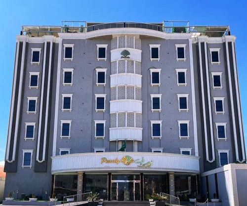 Pearly Hotel
