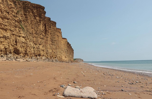 Pebbles Foxglove Way