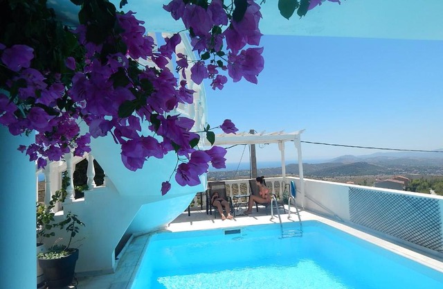 Peggy's Villa-House with private pool 25' from Athens Intl Airport