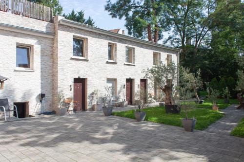 Pension 11 Apartments by Lorenc