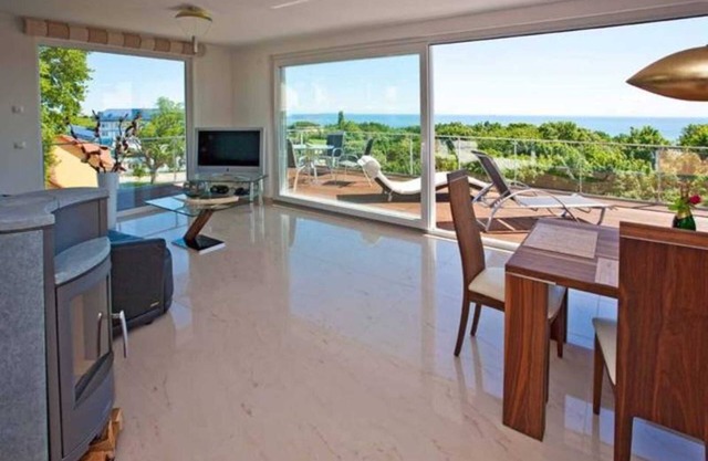 Penthouse 6 - Villa Ostseeblick 5 * with sea and Boddenblick