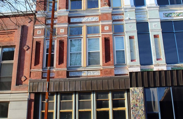 Penthouse Apartment 4-Story Walk up