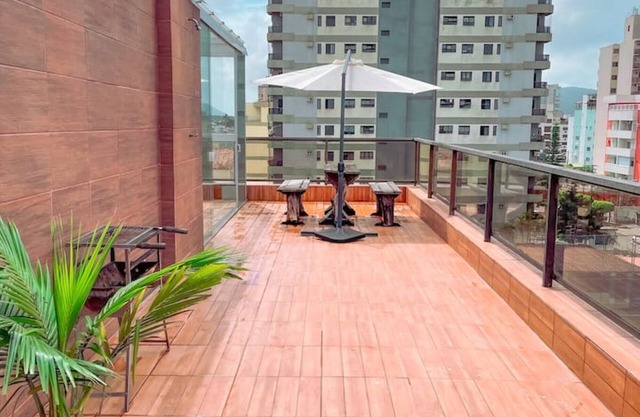 Penthouse in Praia da Enseada-Guarujá 180m2 10hosp