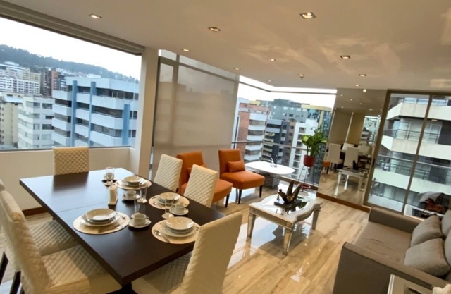 Penthouse on the Av. Republica del Salvador with own electricity generator