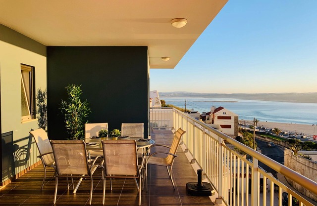 Penthouse with Panoramic Lagoon & Ocean Views