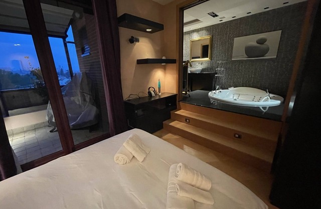 Penthouse with spectacular views and Jacuzzi