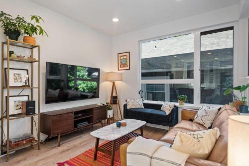 Perch - Urban Abode 22
