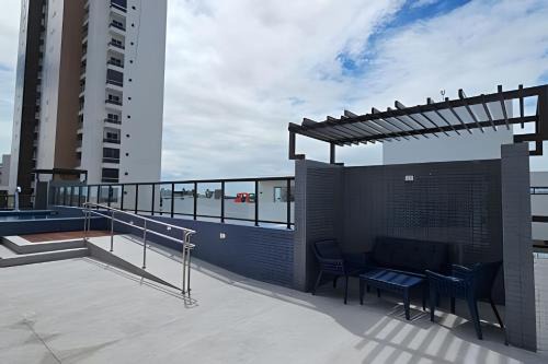 PERFEITO 1dorm, piscina, Intermares com garagem