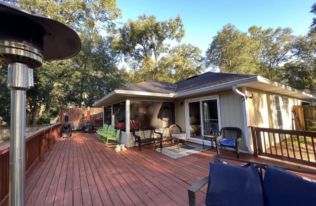 Perfect HAVEN paradise! Location, fenced, handicapped,Kayaks,Pets, Dive and kids