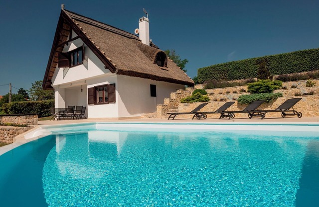 Perla Balaton - w/heated pool and lake view