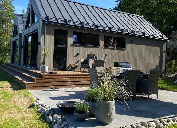 Perle ved sjøen! Ny hytte på 90m2.