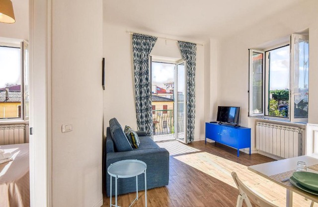 Pet Friendly Apartment In Varazze