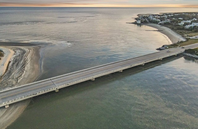 Pet Friendly Beach Cottage | 3 Bedroom 1.5 Bath