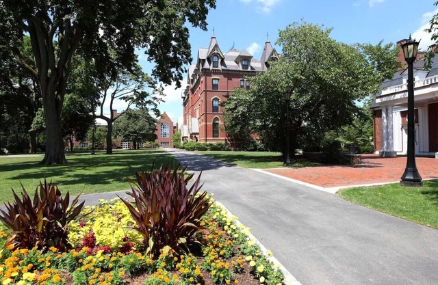 Pet-friendly Cambridge Stay Near Tufts University!