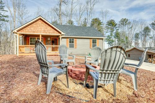Pet-Friendly Ellijay Cabin Resort Perks and Hot Tub