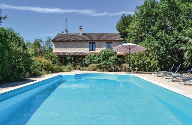 Pet friendly home in Flaujac-Poujols