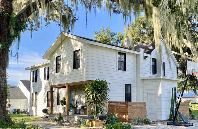 Pet friendly home between Orlando & Tampa