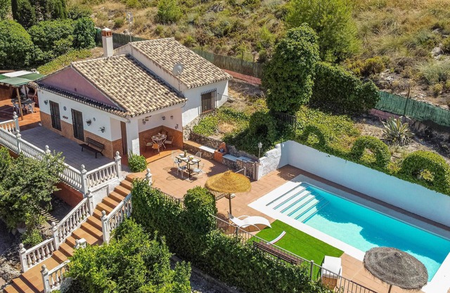 Pet friendly home in Padul