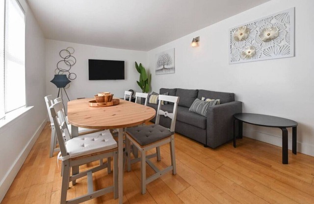 Pet-Friendly Oasis Near UCB and BART!