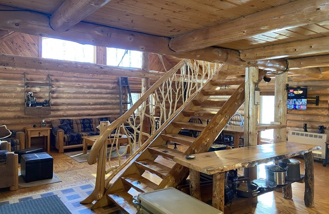 PET FRIENDLY! Off-grid Log Cabin 60 acre Estate w Private Lake & Endless Trails!