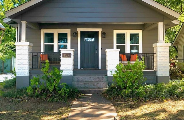 PeteRetreat -Two blocks from OSU, newly remodeled home