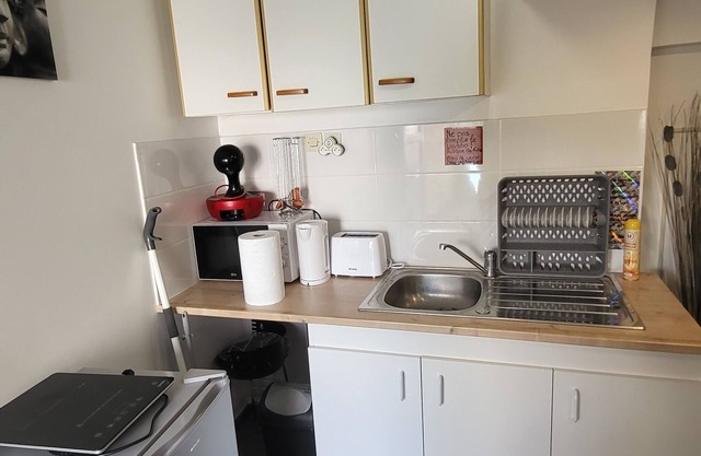 Petite Maison Avec Terrasse à 5min de la Gare et 3min du Centre Ville