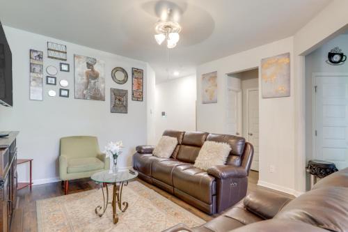 Pets Welcome! Family Townhome with Yard in Atlanta