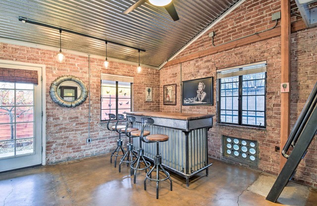 Phoenix Getaway w/Patio, Near Roosevelt Row!