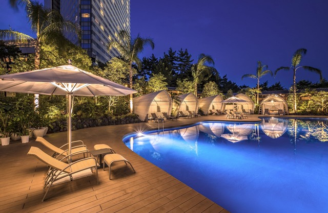 Phoenix Seagaia Ocean Tower