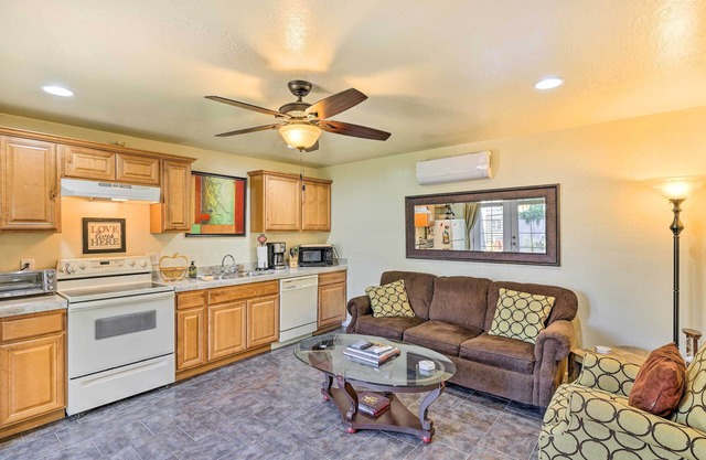 Phoenix Vacation Rental: 2 Mi to Downtown