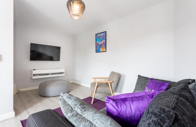 Pillo Rooms Serviced Apartments - Trafford