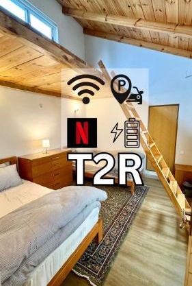 Pine Edge by T2R - Luxury Duplex Apartment Private Parking & Stunning Views in Khaira Gali near to Nathia Gali & Muree