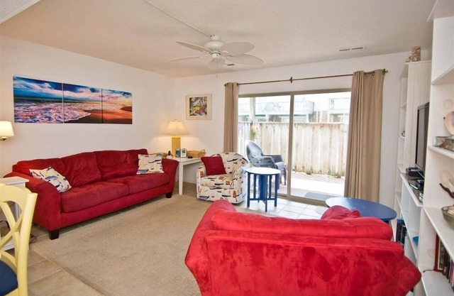 Pine Knoll Townes 65, Almost Oceanfront Townhouse in Pine Knoll Shores, NC!