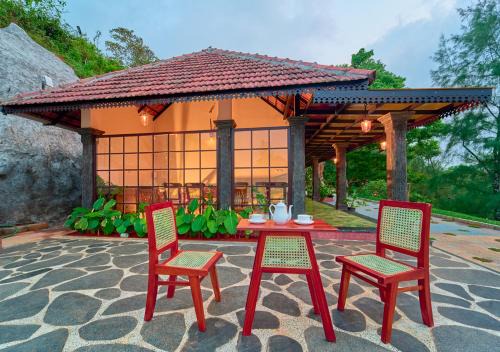 Pine Malhar Pool Stay by VOYE HOMES
