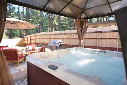 Pine Ridge Retreat